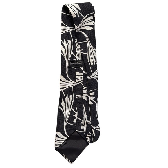 Biaggiotti Aventi Necktie‎ Art Deco Style Black White Mens Tie - Picture 3 of 3